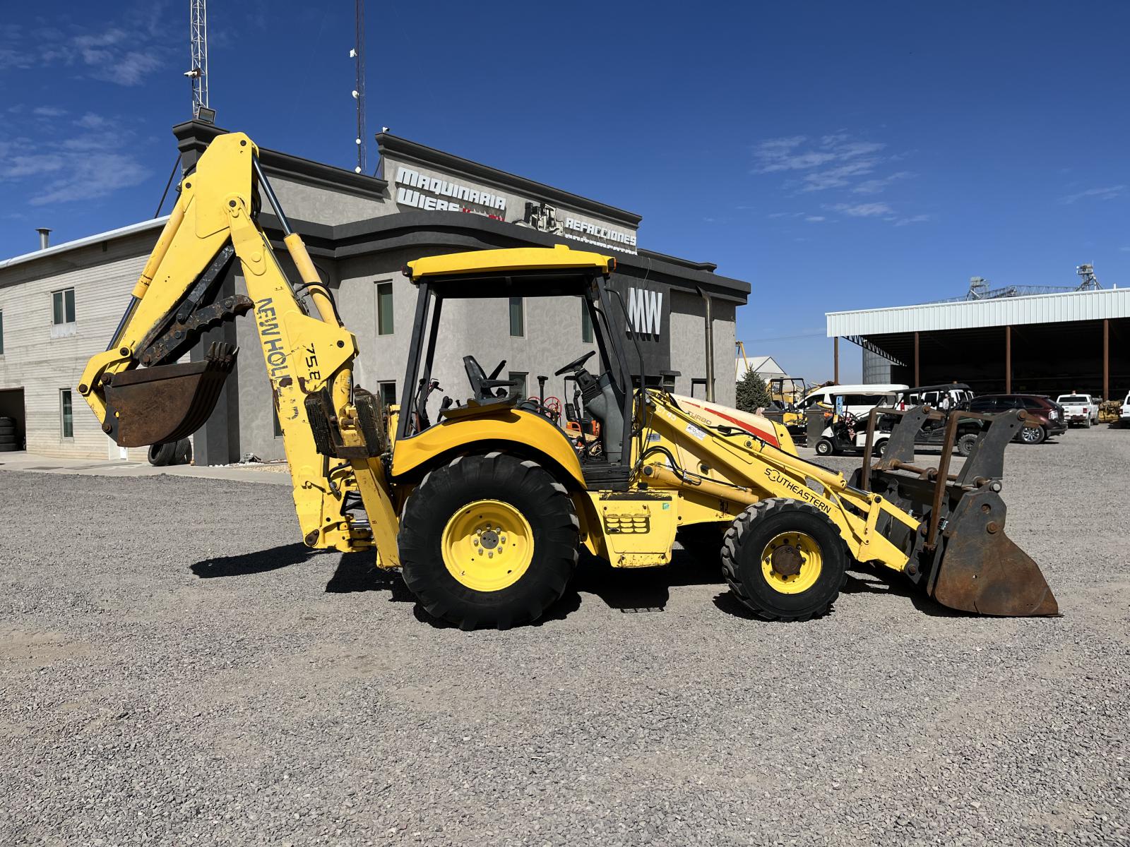 ./imagenes/INVOICE/2019/16356/RETROEXCAVADORA NEW HOLLAND LB75B (2).JPG